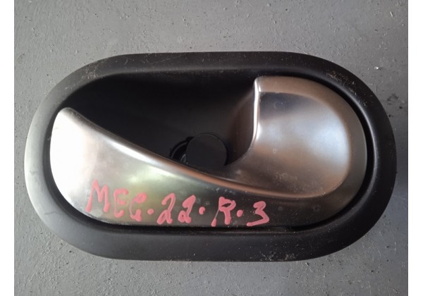 Ручка дверки права, внутрішня Renault Scenic II, Megane II, 8200028487*